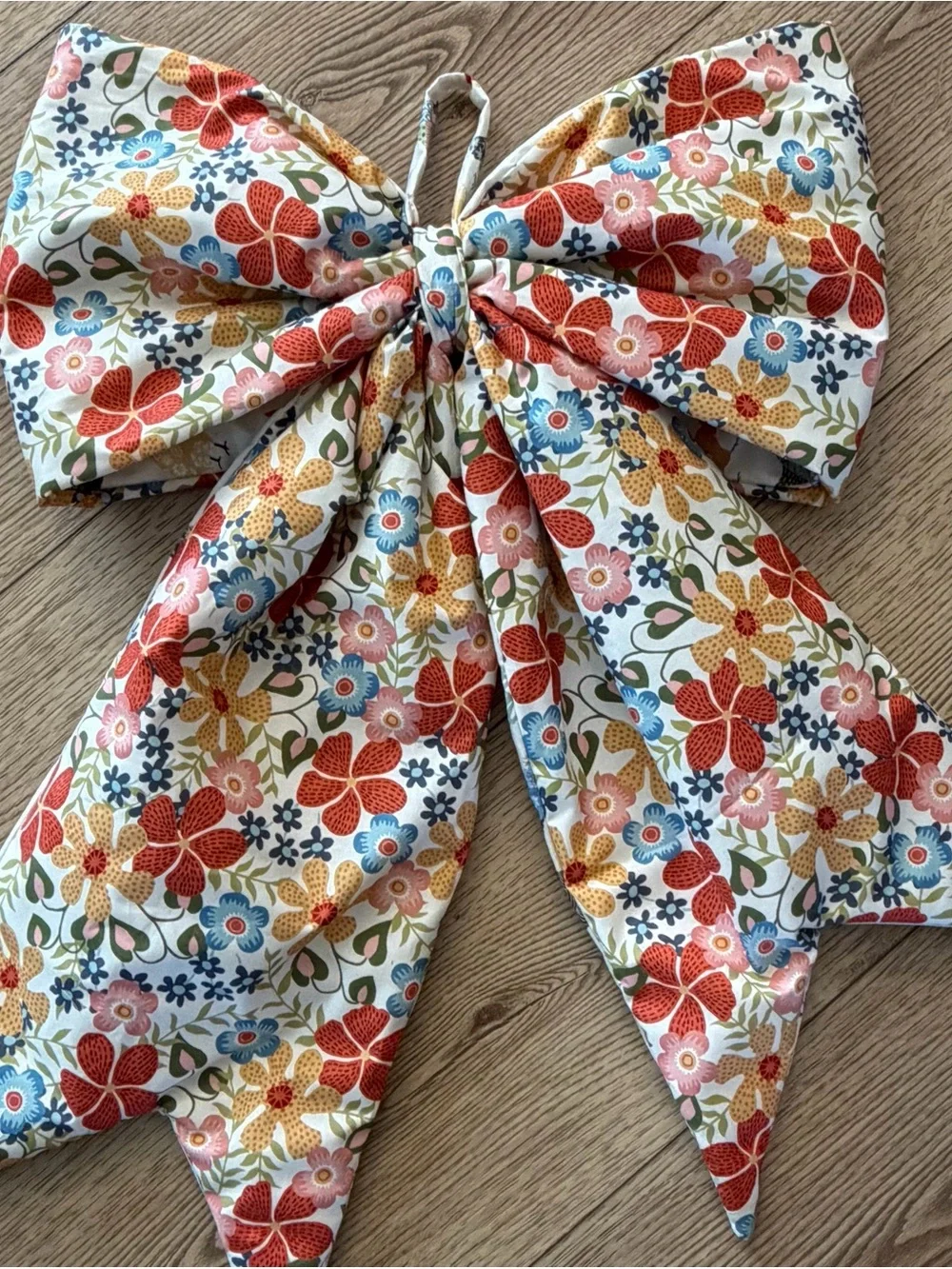 Floral & Farmhouse Reversible Handmade Door Bow - Cream and Multicolor